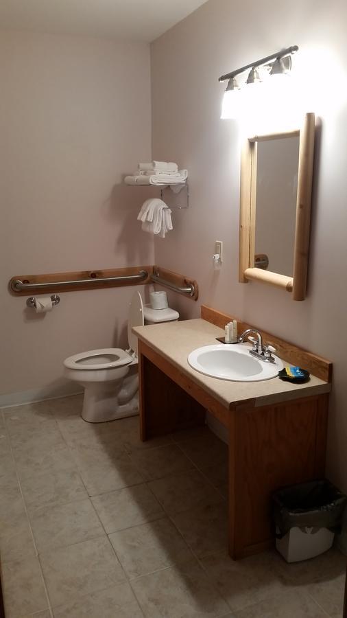 Inn Deer Valley Trails 2*