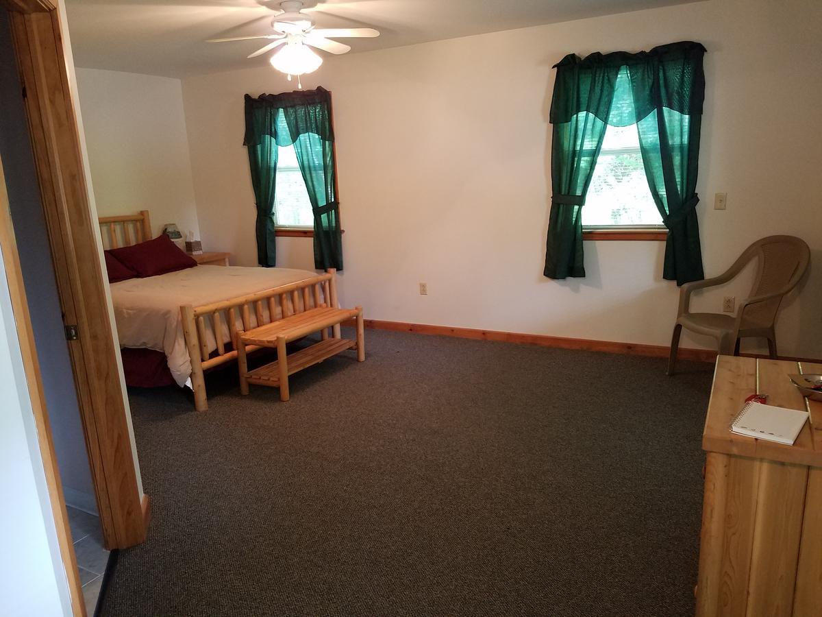 Inn Deer Valley Trails 2*
